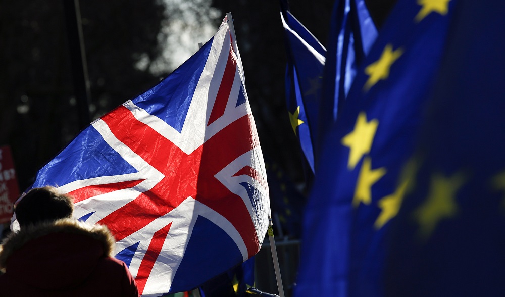 BE bllokon marreveshjen e Britanise dhe Frances per kthimin e emigranteve